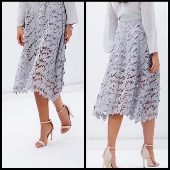 Keepsake Say My Name Lace Skirt Size S - Picture 2 of 8